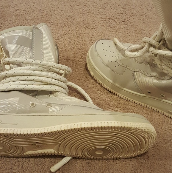 boot air force ones